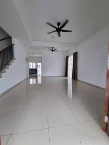 Rimbayu kota kemuning corner unit double storey partially furnished