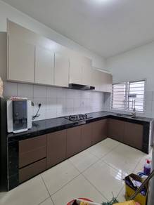 Rimbayu kota kemuning corner unit double storey partially furnished
