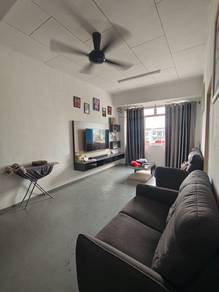 Ehsan Jaya Shop Apartment Unit (renovated 5 years only)