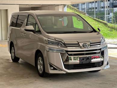 Toyota VELLFIRE 2.5 X *8 SEATER