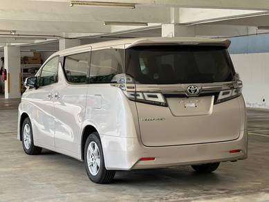 Toyota VELLFIRE 2.5 X *8 SEATER