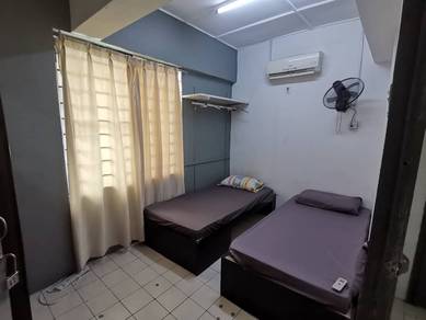Pudu Small Room, Master Room / Bilik Sewa (Walk to MRT, Mytown, ikea)