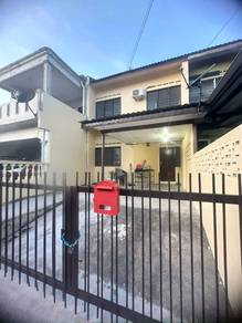Bukit Tiram, Jalan Ledang Double storey