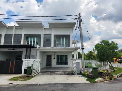 Corner Double Storey next to playground, Taman Pelangi Semenyih 2