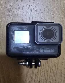 GoPro HERO 5 Black (4K) – Full Set + Free 64GB