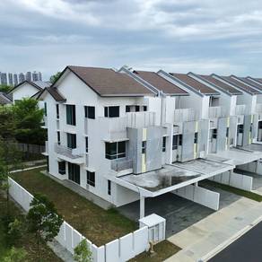 [ CORNER LOT ] 3 Sty Terrace Bayan Residence Tropicana Aman