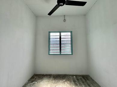 Rumah untuk disewa @ Senggarang, Batu Pahat, Johor.