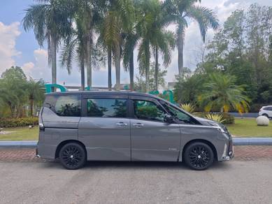 km Nissan SERENA 2.0 IMPUL PREMIUM