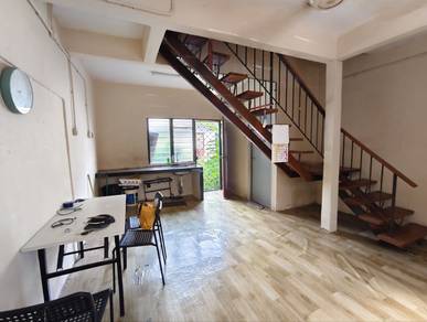 FACING OPEN Double Storey House Taman Lingkaran Nur Batu 11 1/4 Cheras