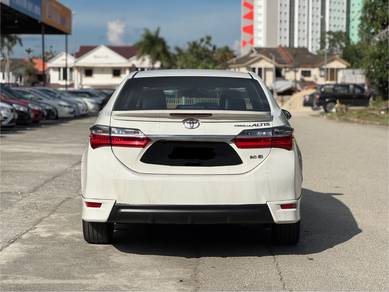 Toyota COROLLA ALTIS 2.0 V FACELIFT (A)