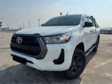 Toyota HILUX 2.4 E (A)NICE CONDITION