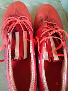 kasut bola adidas