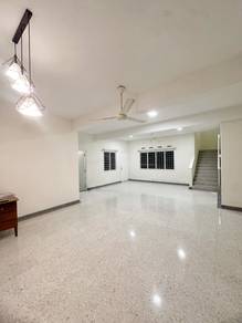Petaling Jaya Seksyen 17 Bungalow House Near Universiti Malaya To Let