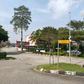 Taman Plentong @ Jalan Bunga Teratai / Double Storey Shoplot / Tenante