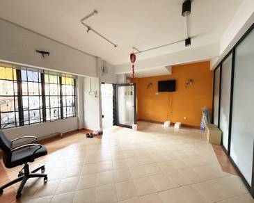 Fully Renovated, Corner, 2sty Kota Kemuning (Aranda)