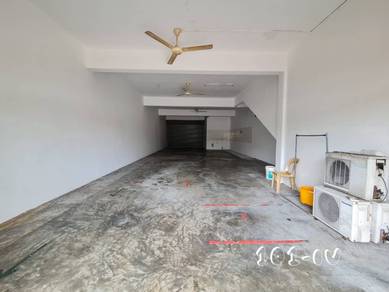 3 Storey Shoplot For Rent Facing Open in Jalan Kapar Near Resident