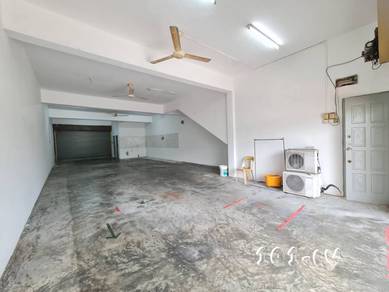 3 Storey Shoplot For Rent Facing Open in Jalan Kapar Near Resident