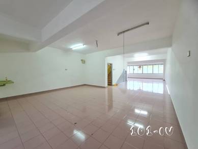 3 Storey Shoplot For Rent Facing Open in Jalan Kapar Near Resident