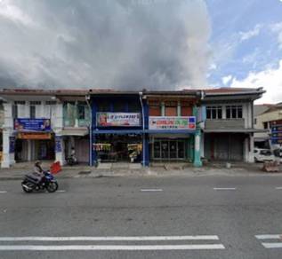 2 storey shop house ayer itam main road rare nice