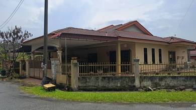 [Corner Unit] Taman Seroja, Kuala Kangsar, Perak