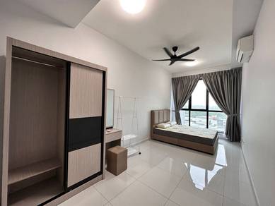 Bukit Indah Sky Trees Apartment Dual Key Studio Fully Furnishing