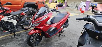 Honda PCX150 Dec2019 Low mielage like new item