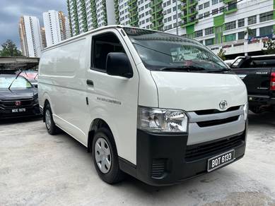 Toyota HIACE 2.5 Mil 27078KM Leather Camera
