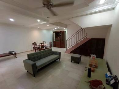 Double Storey House Taman Johor Jaya 22x70 4bedroom Fully Furnishing