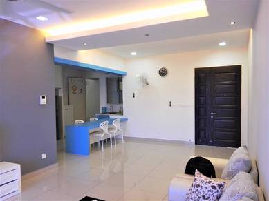 Mid floor with combination of sea view, hill view & city view!