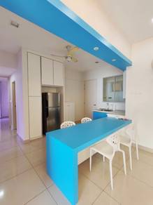 Mid floor with combination of sea view, hill view & city view!