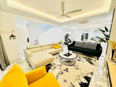 [FACING OPEN+FULLY RENO] Double Storey Taman Desaria Petaling Jaya
