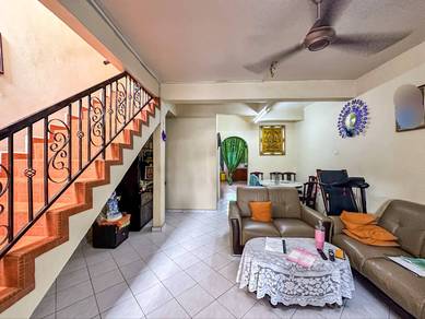 2 Storey Terrace Bandar Rinching Seksyen 4, Semenyih.