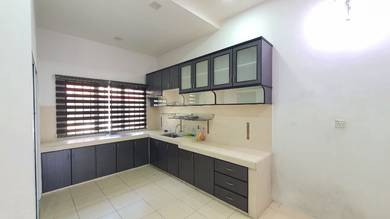 Panorama Lapangan Perdana Renovated 2 Sty House,4 bedrooms 4 bathrooms