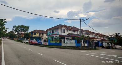 2 Storey Corner Lot Taman Desa Anggerik,Nilai NS
