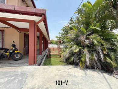 Corner Lot / Facing Open / Teluk Gadung Indah