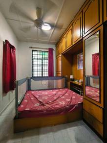 Rumah setingkat setia 6 untuk DIJUAL