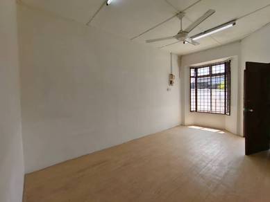 Skudai Taman Universiti Single Storey Terrace House @ Jalan Kemulian