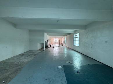 Pokok Sena First Floor Shop lot End Lot|Good location|Facing Main Road