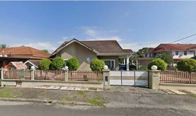 A single-storey bungalow house at Taman Ganding (For Sale)