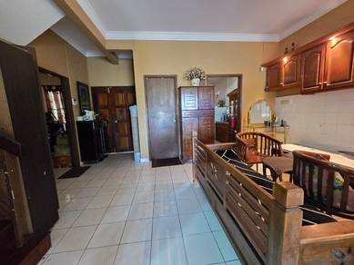 CORNER LOT Double Storey House Bangi Golf Resort Bandar Baru Bangi