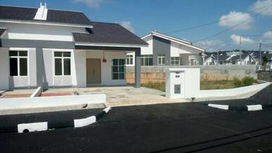 Spacious Semi-Detached Single-Storey House in Bandar Puteri Jaya, SP