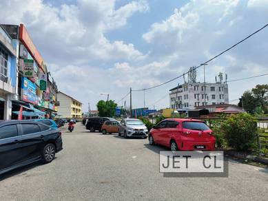 Jalan Meru Batu 6 Double Storey Shoplot Ground Floor 22x80