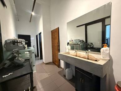 RENOVATED Ground Floor Shoplot Kota Syahbandar near Jonker Limbongan