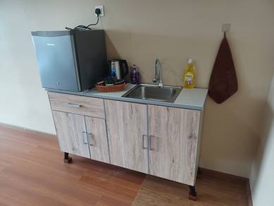 Kitchen sink cabinet to sell