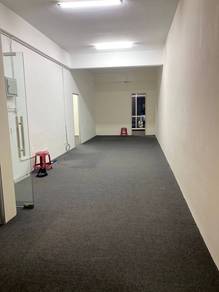 Jalan Jelutong shop house for rent