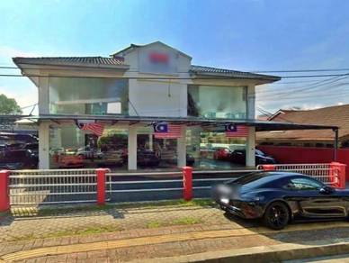 cheap bungalow 1.5 storey jalan kemajuan petaling jaya 5860sqft