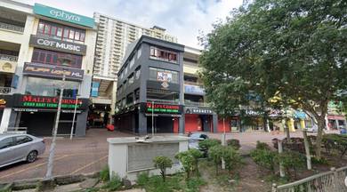 .🟥Platinum Walk, ROI 4.9%🟥Corner 4 Storey Shop, Full Tenanted