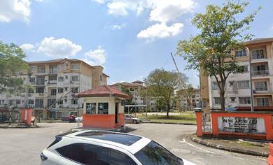 [100% LOAN] Pangsapuri Lili Taman Bukit Subang LOW Floor [BELOW MARKET