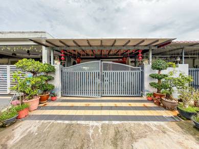 RENOVATED Taman Putra Puchong Single Storey Terrace FACING OPEN