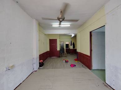 Blok E Flat Taman Pinggiran Delima, Hulu Langat, Selangor